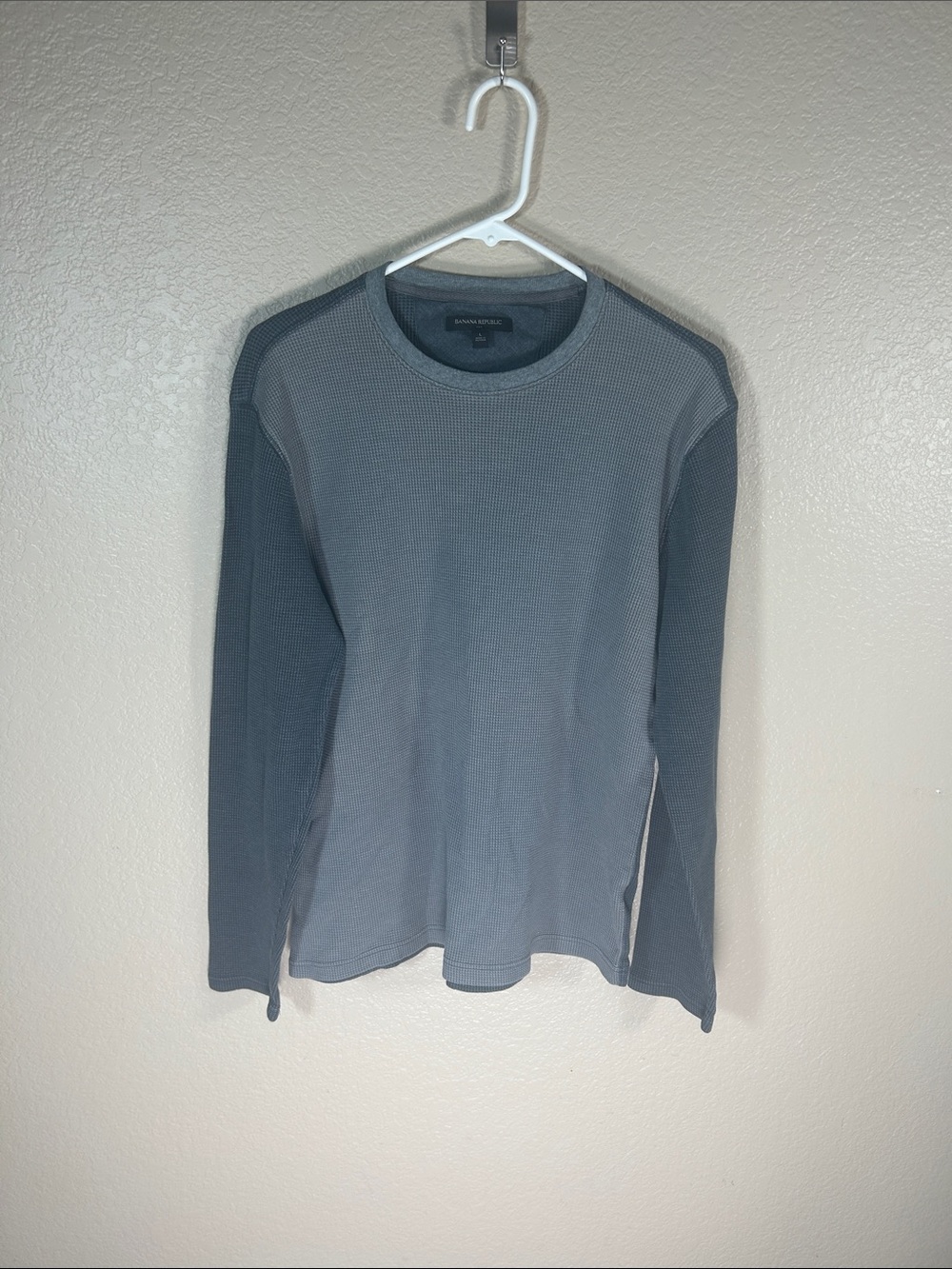 Banana Republic Two-Tone Gray Long Sleeve Thermal Shirt Size Large